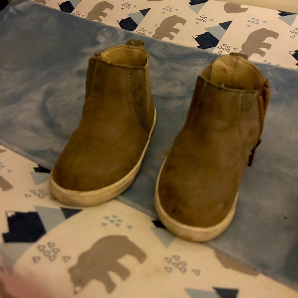 Little Bipsy boots